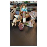GROUP OF FIGURINES