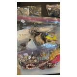 BAG OF COSTUME JEWELRY