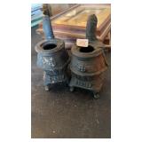 2 CAST IRON MINIATURE COOK STOVE SAMPLES