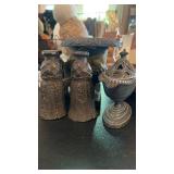 GROUP OF CAST IRON ITEMS
