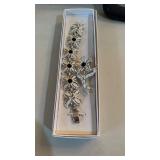 BRACELET & BROOCH