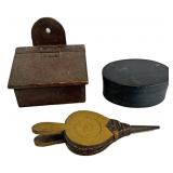COUNTRY ACCESSORIES INC. 7 3/4" BLUE OVAL LAP BOX,