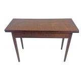 TIGER MAPLE COUNTRY HEPPLEWHITE CARD TABLE