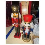 2 nutcrackers