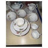 Old Moss rose dishes