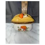 Merry mushroom napkin holder