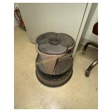 Roll around kic step locking step stool