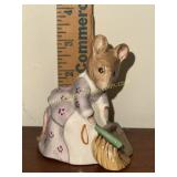 Beswick Beatrix Potter Hunca Munca Sweeping