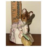 Beswick Beatrix Potterï¿½s Hunca Munca Sweeping