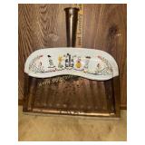 Vintage JV Reed metal dustpan