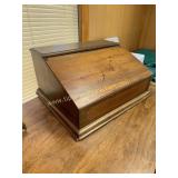 Sloping travel writing lap desk