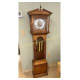 Seth thomas grandmother clock with key and