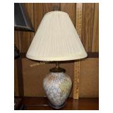 Chinoiserie tobacco leaf lamp and column lamp