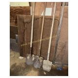 Group of round point shovels