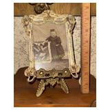 Cast frame and easel