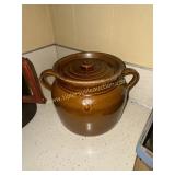 Brown stoneware bean pot