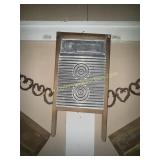 Magic circle aluminum washboard