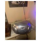 Emerson CD/cassette player radio