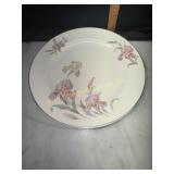 5 Vintage Universal Cambridge Iris plates