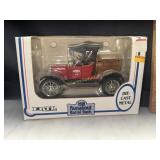Ertl die cast 1918 Runabout Barrel coin bank