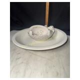 Polar bear measuring cup set and platter
