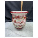 Pioneer woman stoneware utensil holder