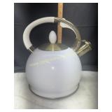 Susteas tea kettle