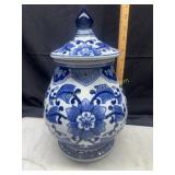 Blue and white canton ware chinoiserie ginger jar