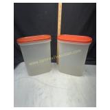 Pair of Tupperware modular mates