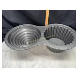 Wilton giant cupcake pan