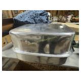 Frigidaire roasting pan