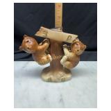 Climbing bears salt and pepper shakers