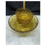 Anchor hocking medallion amber berry bowl set