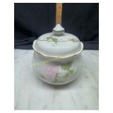 Japanese vanity pot with lid