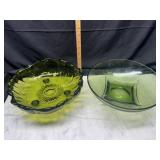 2 green vintage serving bowls