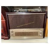 1950s Magnavox toaster style Duo Sonic tube radio
