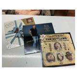 3 Willie Nelson vinyl records- pretty paper,