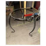 Iron planter stand