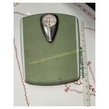 MCM Borg green bathroom scales