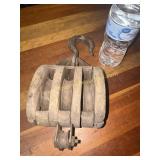 Wooden triple pulley