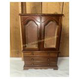 Jewelry box armoire