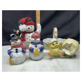 Holiday salt and pepper shakers