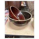Stoneware kitchen bowls