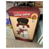 Snowman serving dish