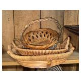 Basket trays and baskets