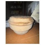 Stoneware Dutch oven