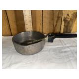 Vintage magnalite 1 quart saucepan