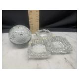 3 crystal ashtrays and controlled bubble