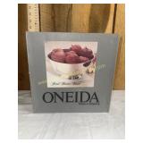 Oneida Paul revere bowl in box