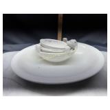 Polar bear measuring cup set and ironstone